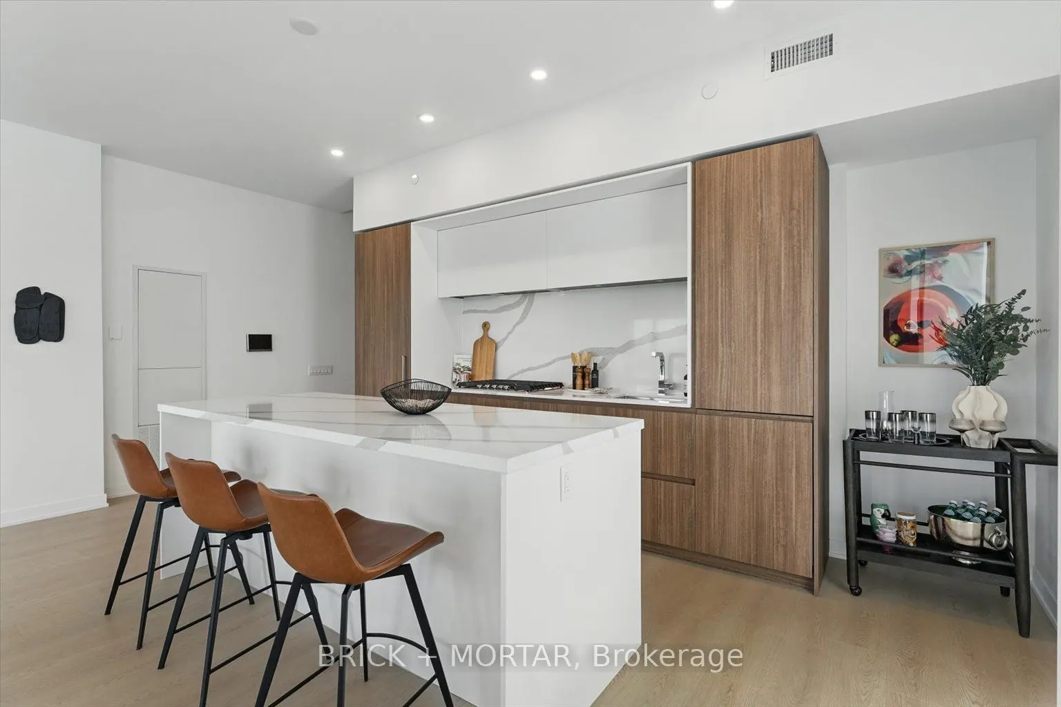 1 Hillsdale Avenue W, #1006