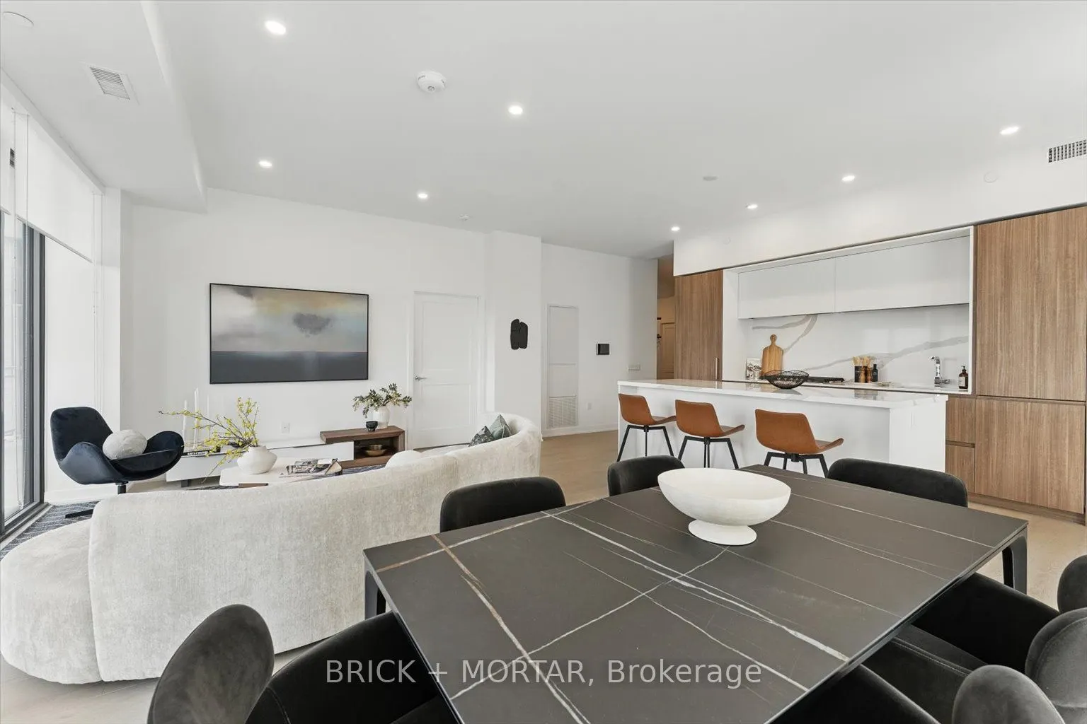 1 Hillsdale Avenue W, #1006