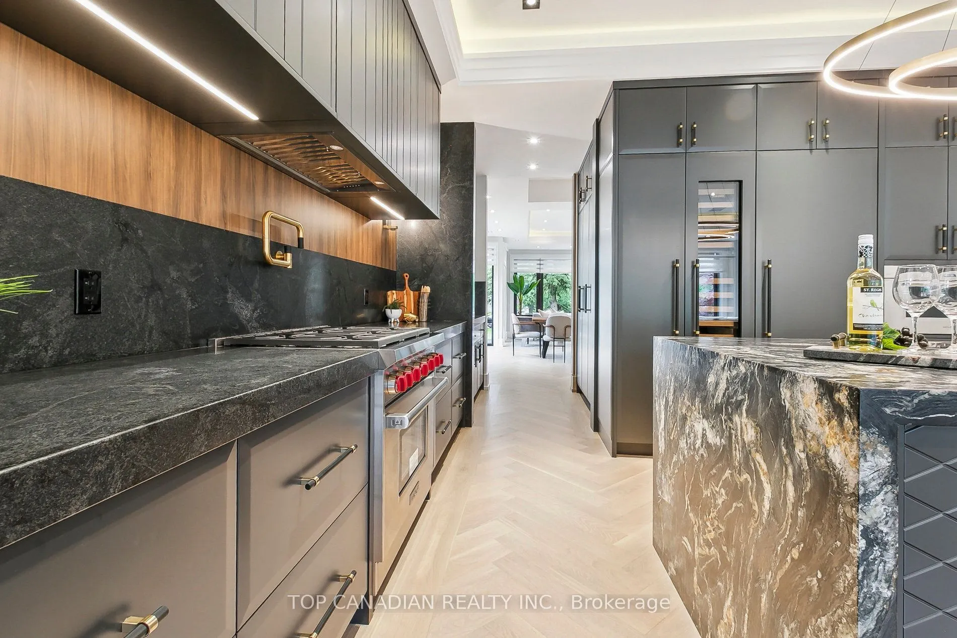12 OTTER Crescent