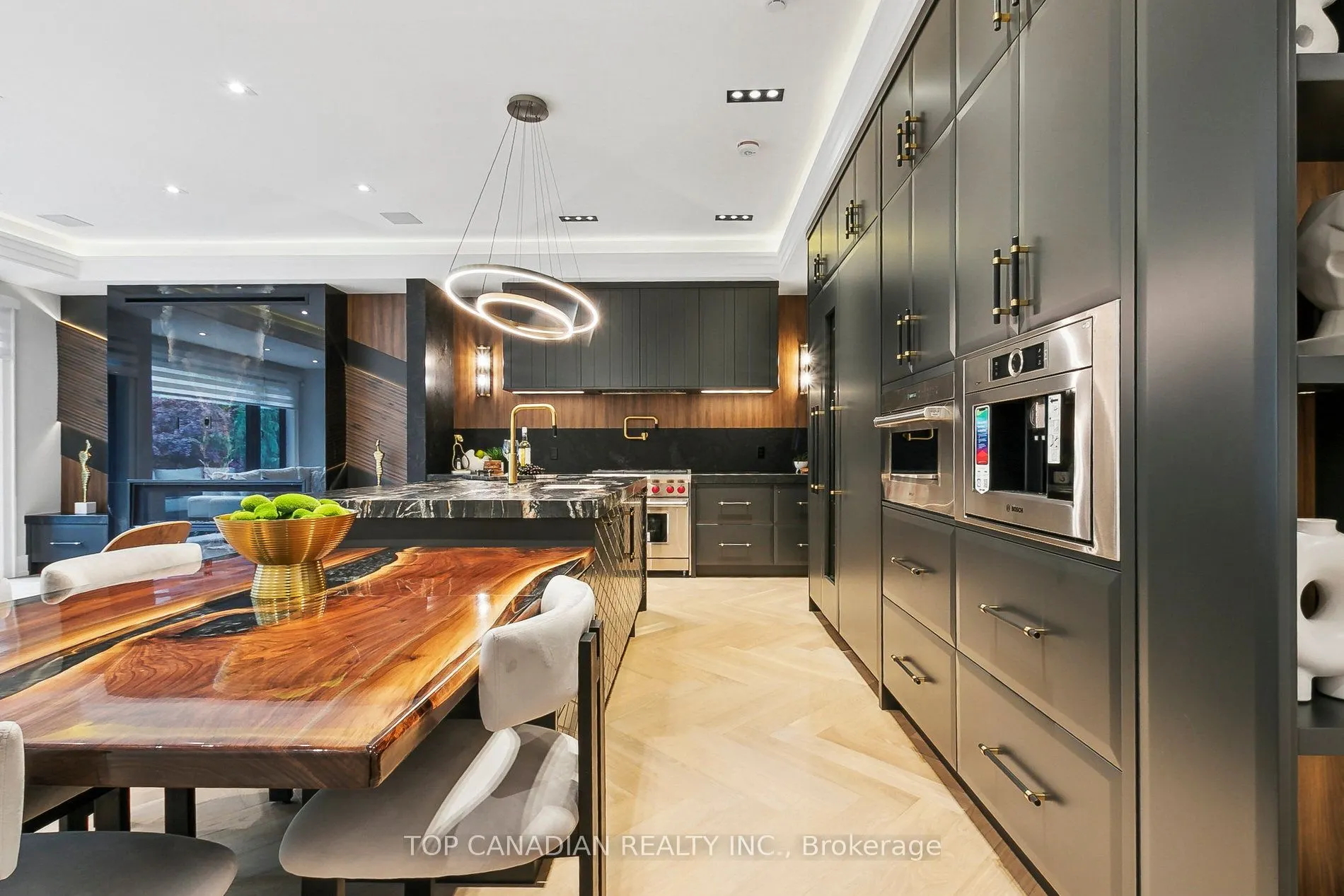 12 OTTER Crescent