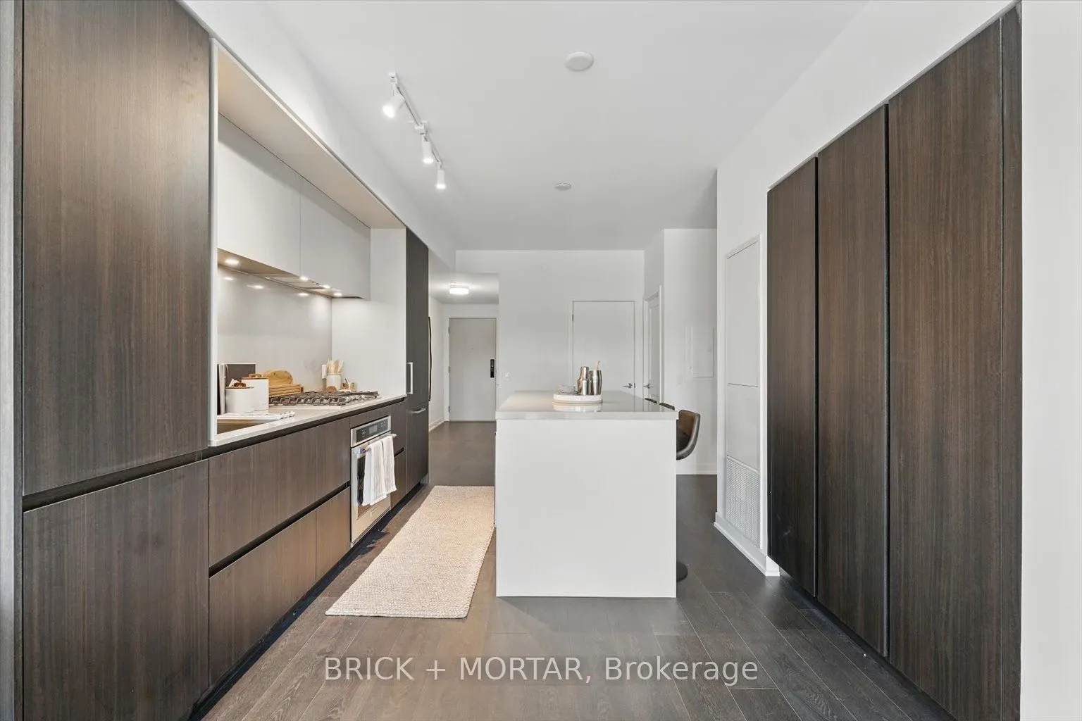 1 Hillsdale Avenue W, #406