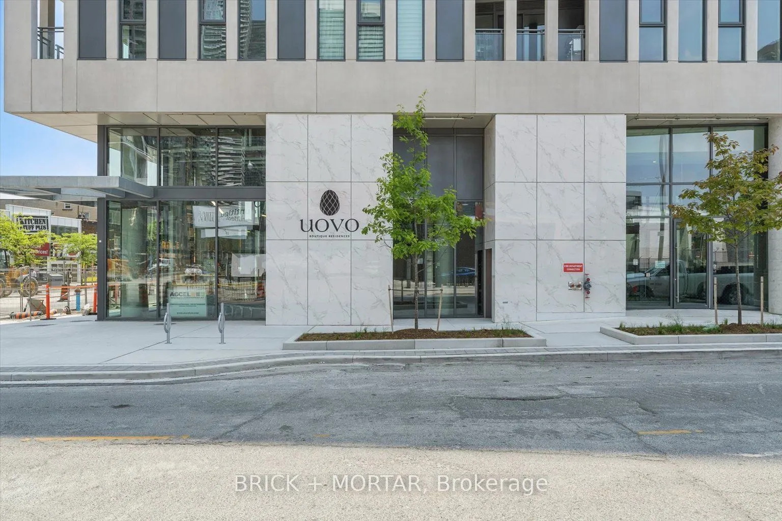 1 Hillsdale Avenue W, #406