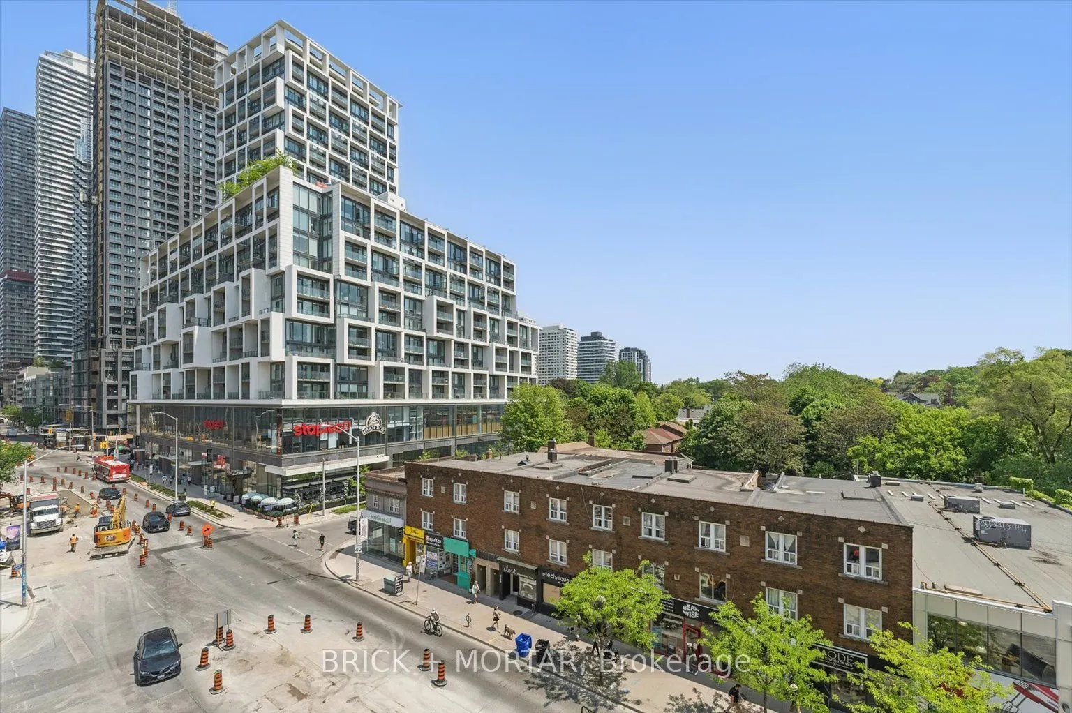 1 Hillsdale Avenue W, #406