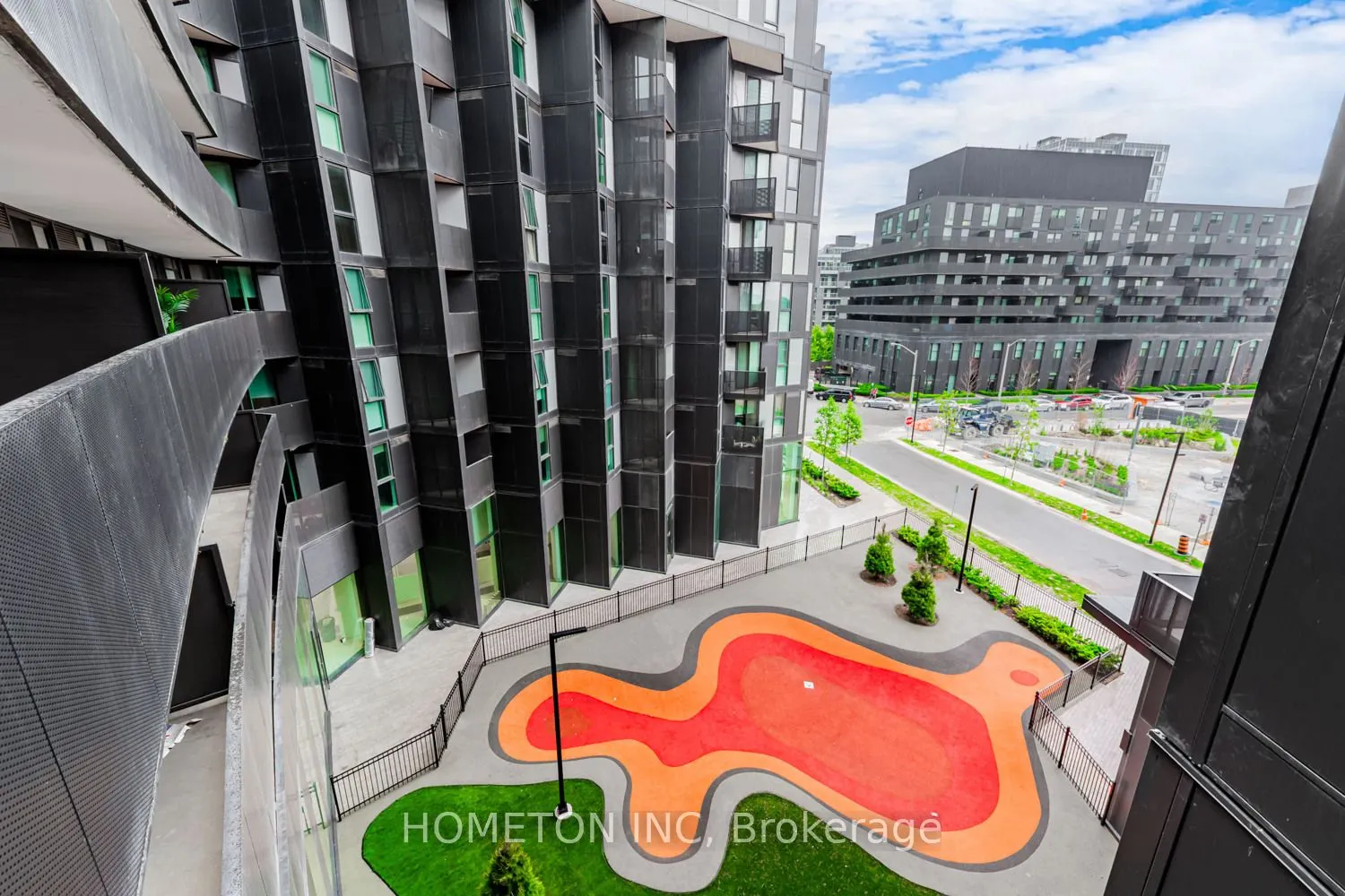 30 Tretti Way, #401