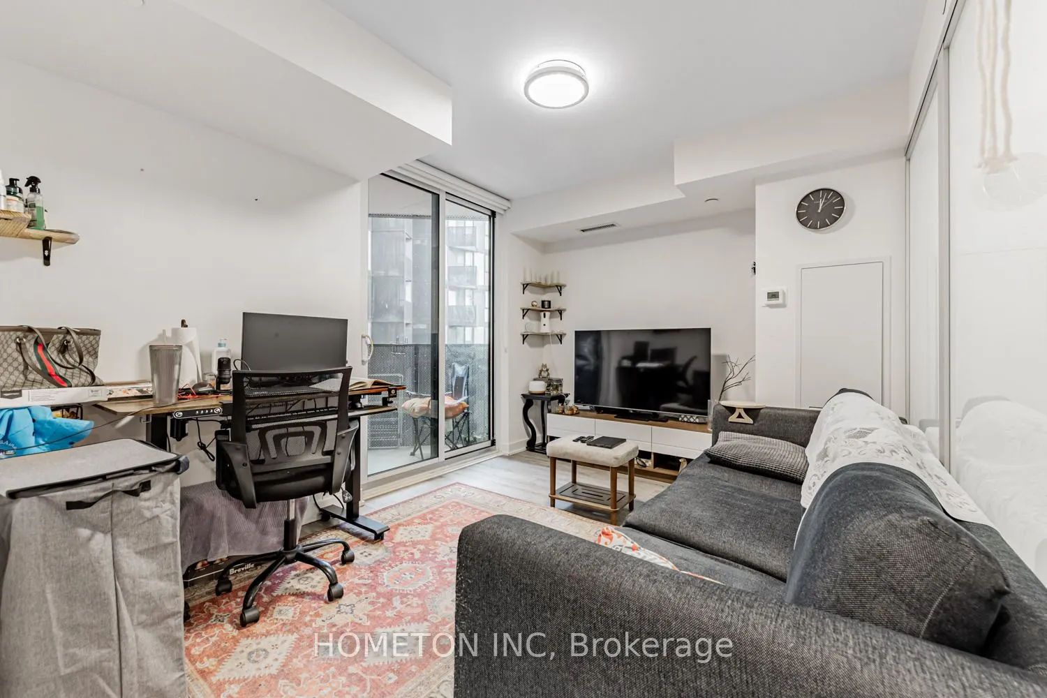 30 Tretti Way, #401