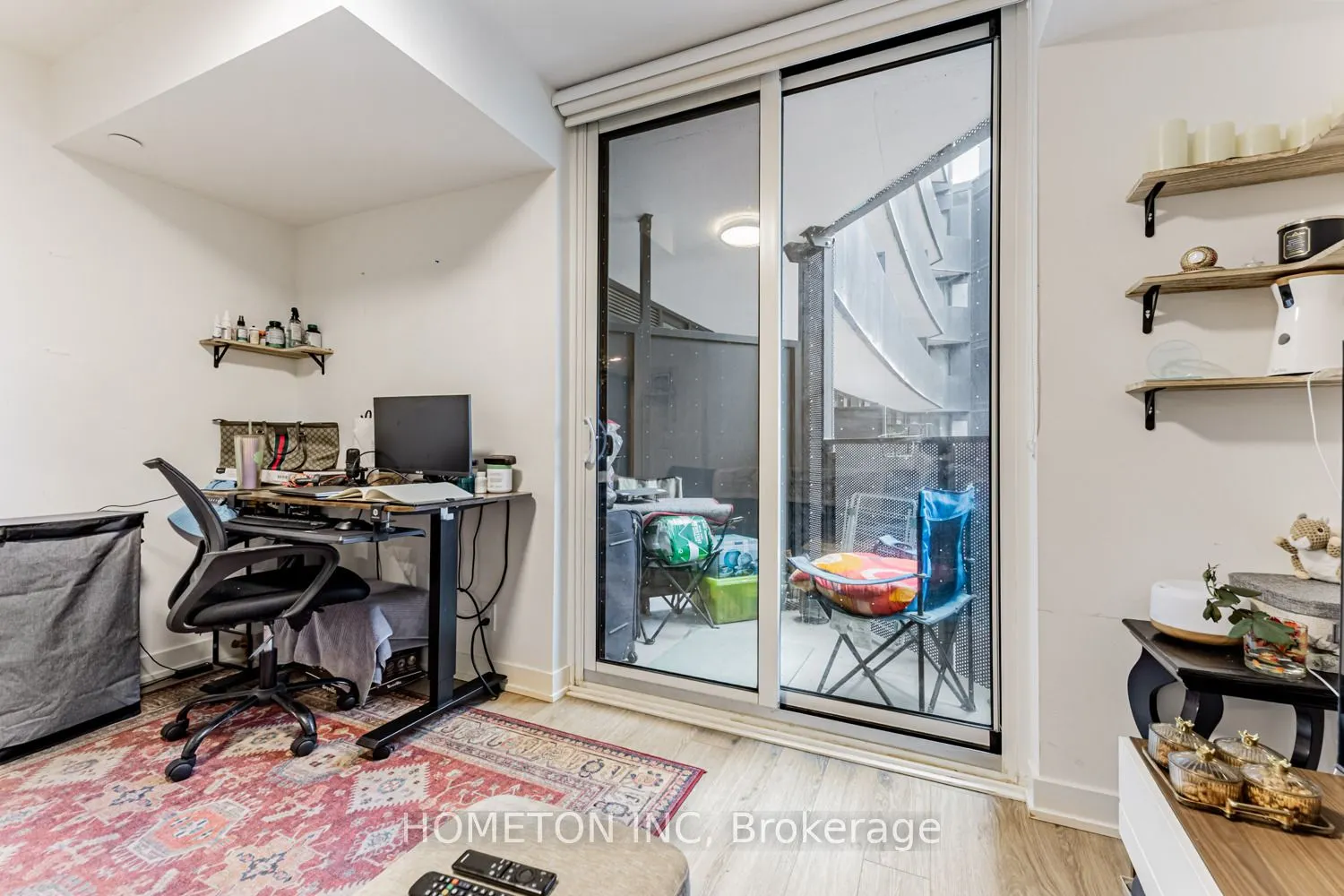 30 Tretti Way, #401