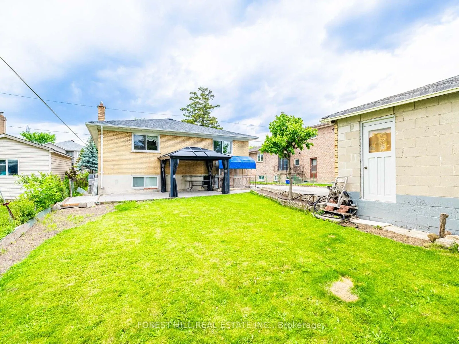 101 Pemberton Avenue