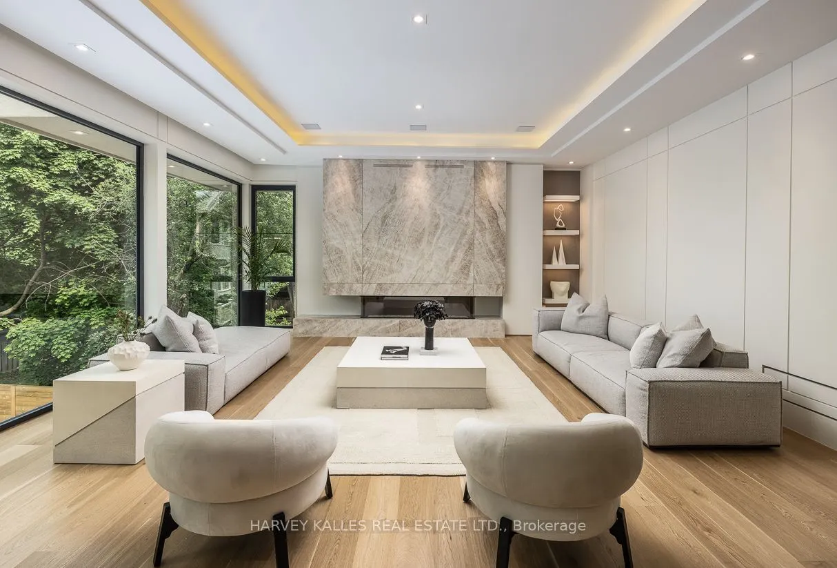 88 Lawrence Crescent