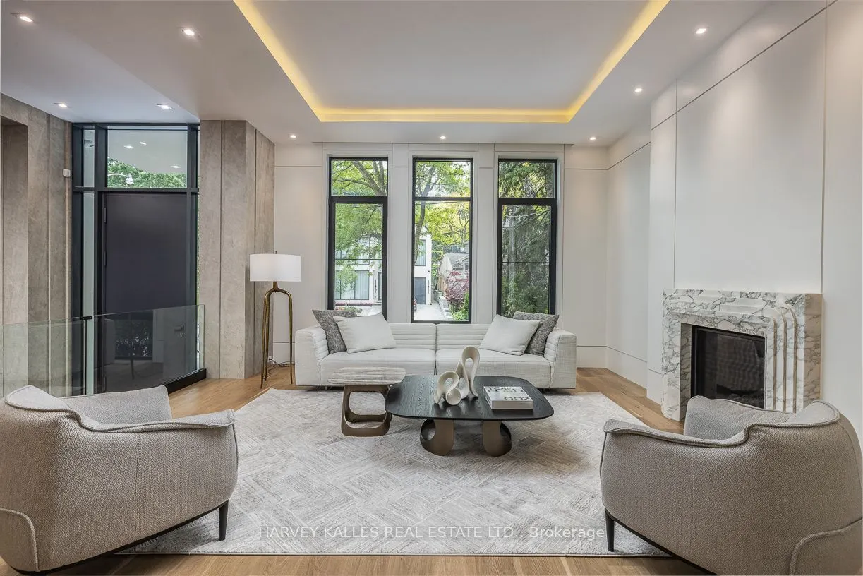 88 Lawrence Crescent