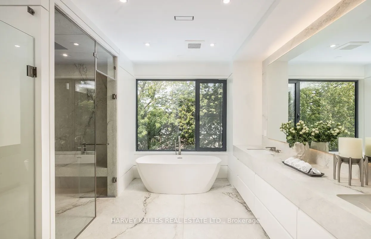 88 Lawrence Crescent