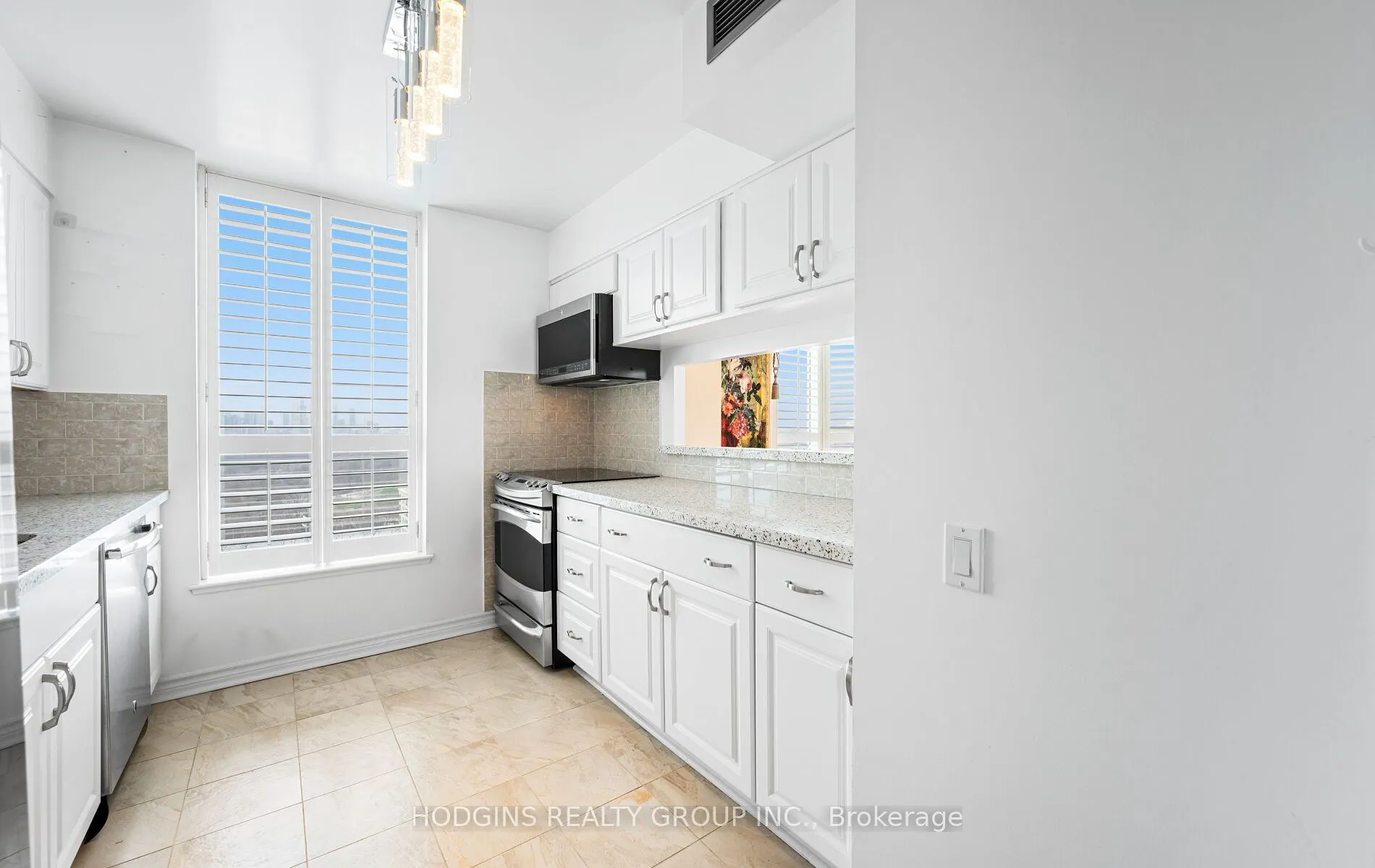 21 Overlea Boulevard, #1904