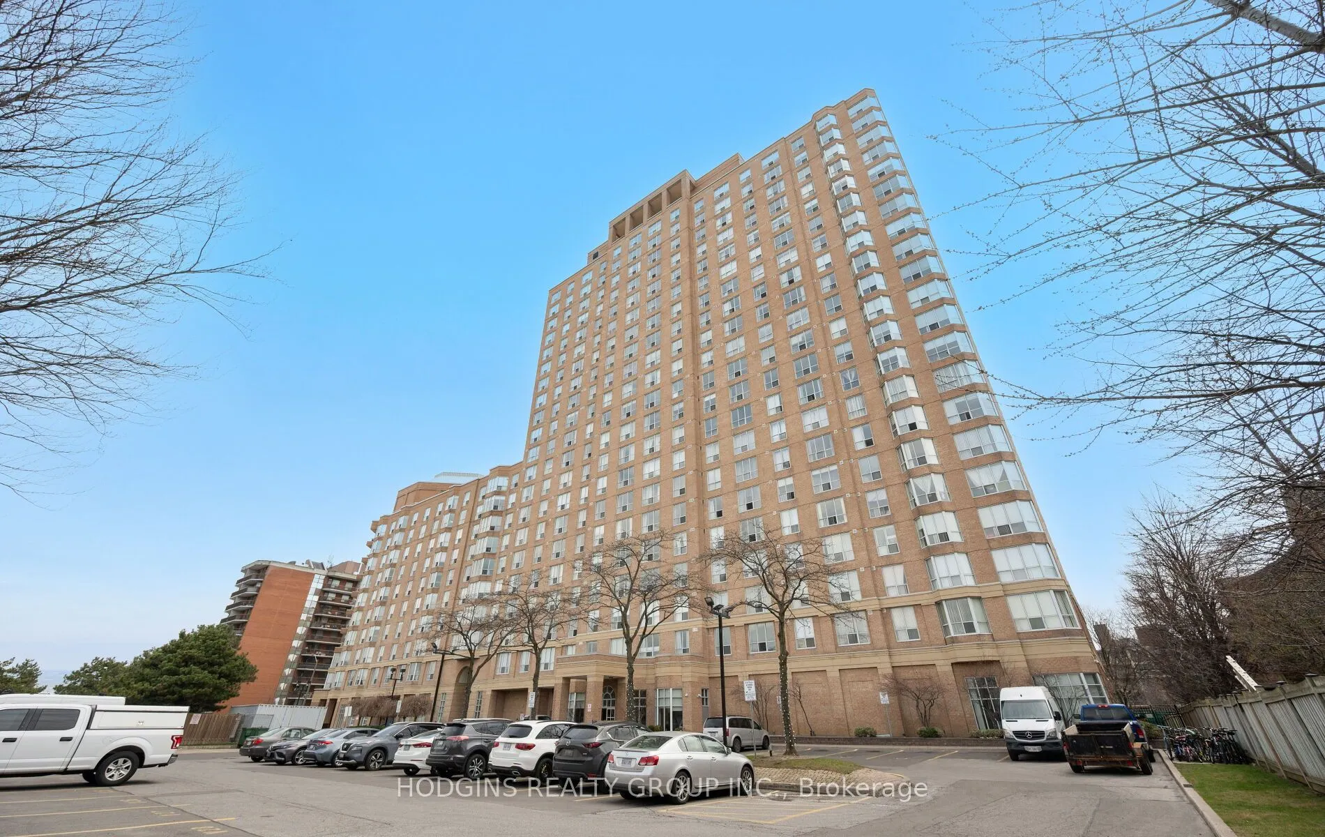 21 Overlea Boulevard, #1904