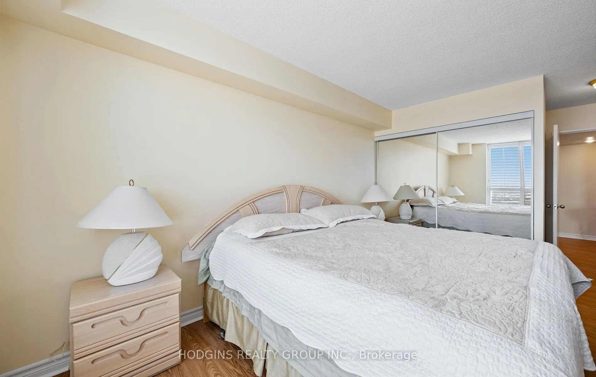 21 Overlea Boulevard, #1904