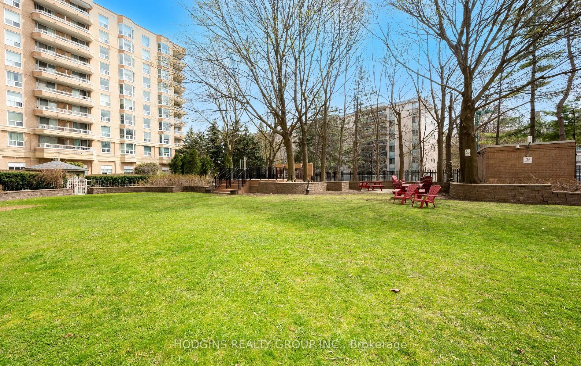 21 Overlea Boulevard, #1904