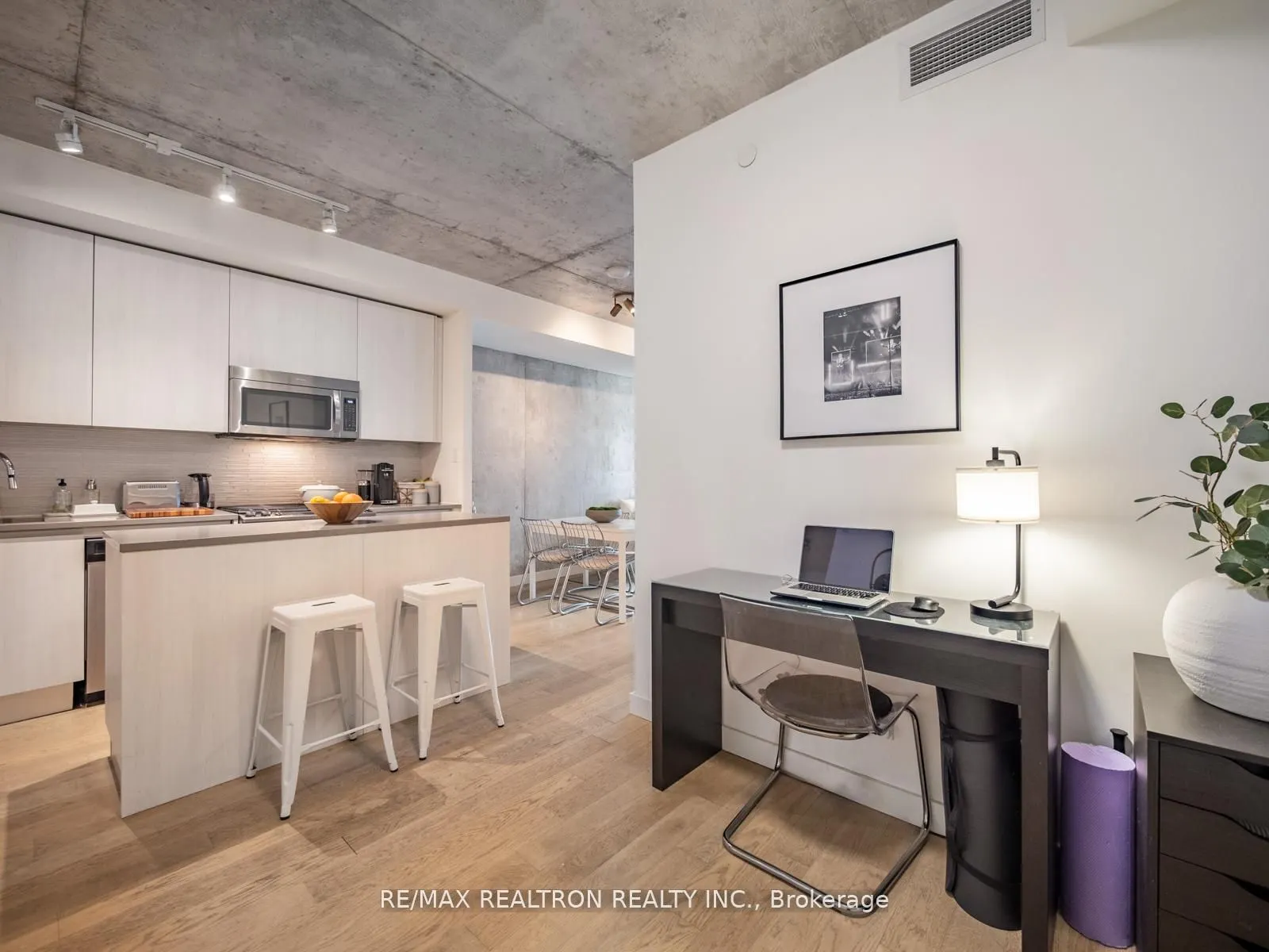 111 Bathurst Street, #1217