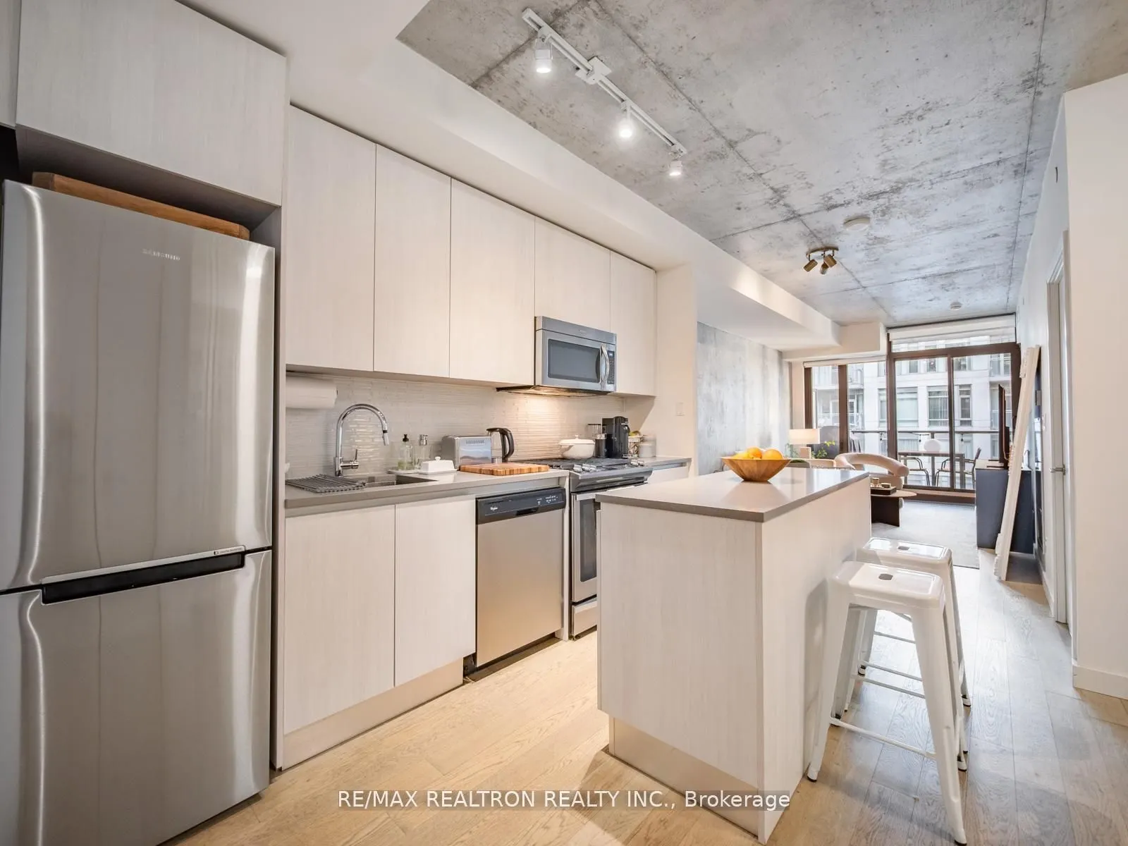 111 Bathurst Street, #1217
