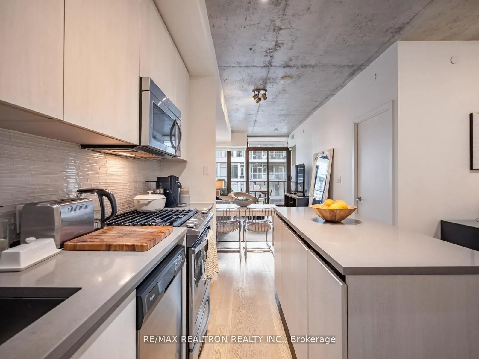 111 Bathurst Street, #1217