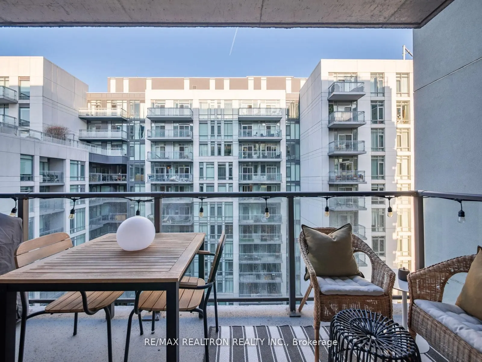 111 Bathurst Street, #1217