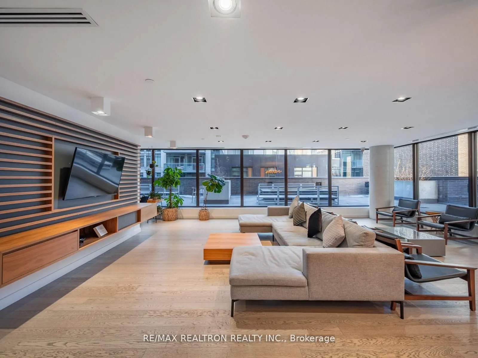 111 Bathurst Street, #1217