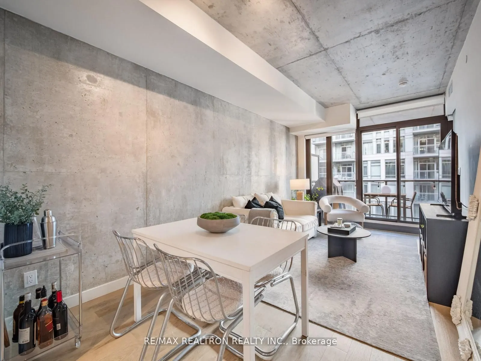 111 Bathurst Street, #1217