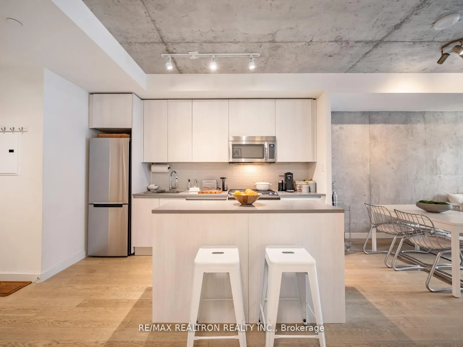 111 Bathurst Street, #1217