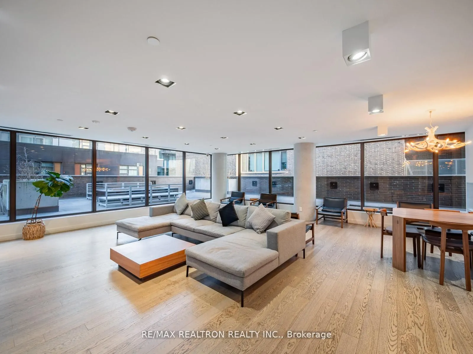 111 Bathurst Street, #1217