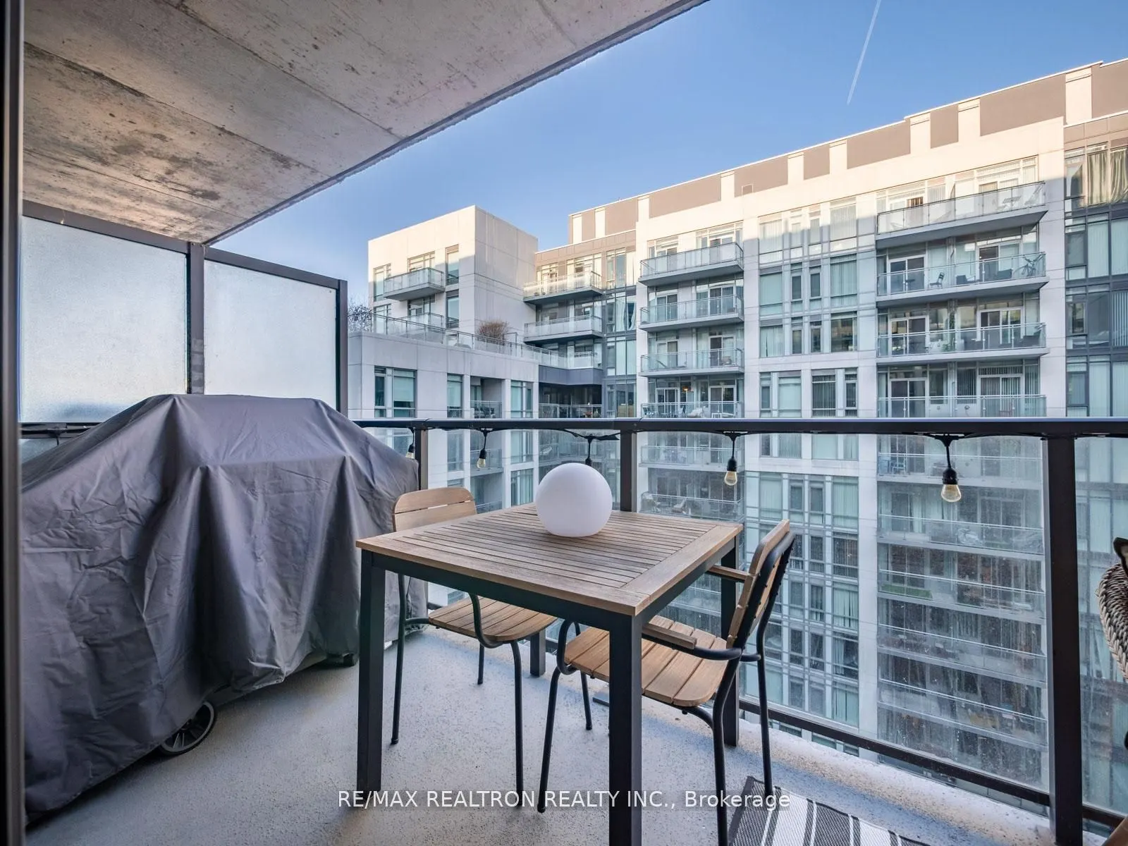 111 Bathurst Street, #1217