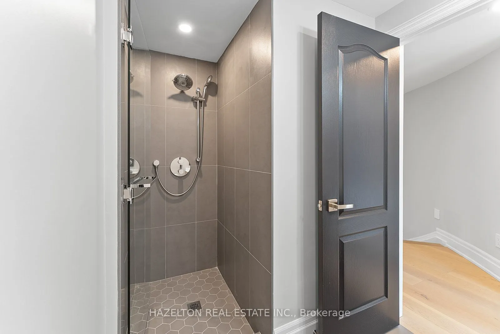 258 Spadina Road