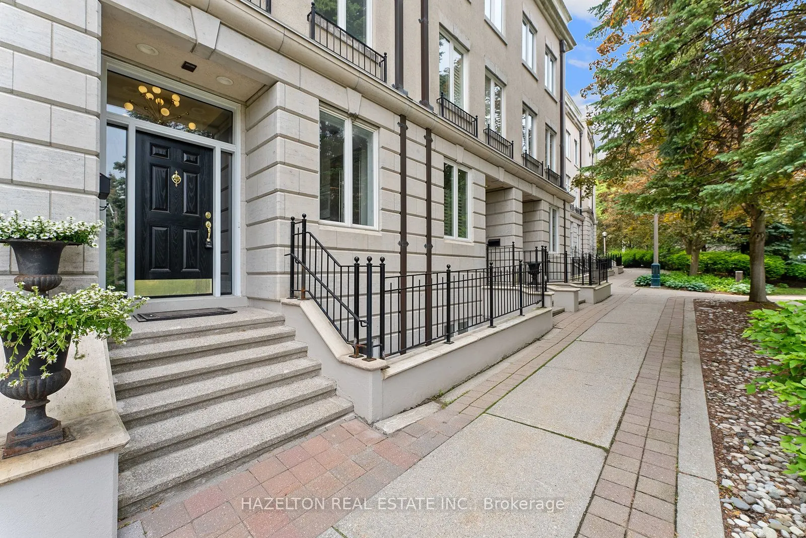 258 Spadina Road