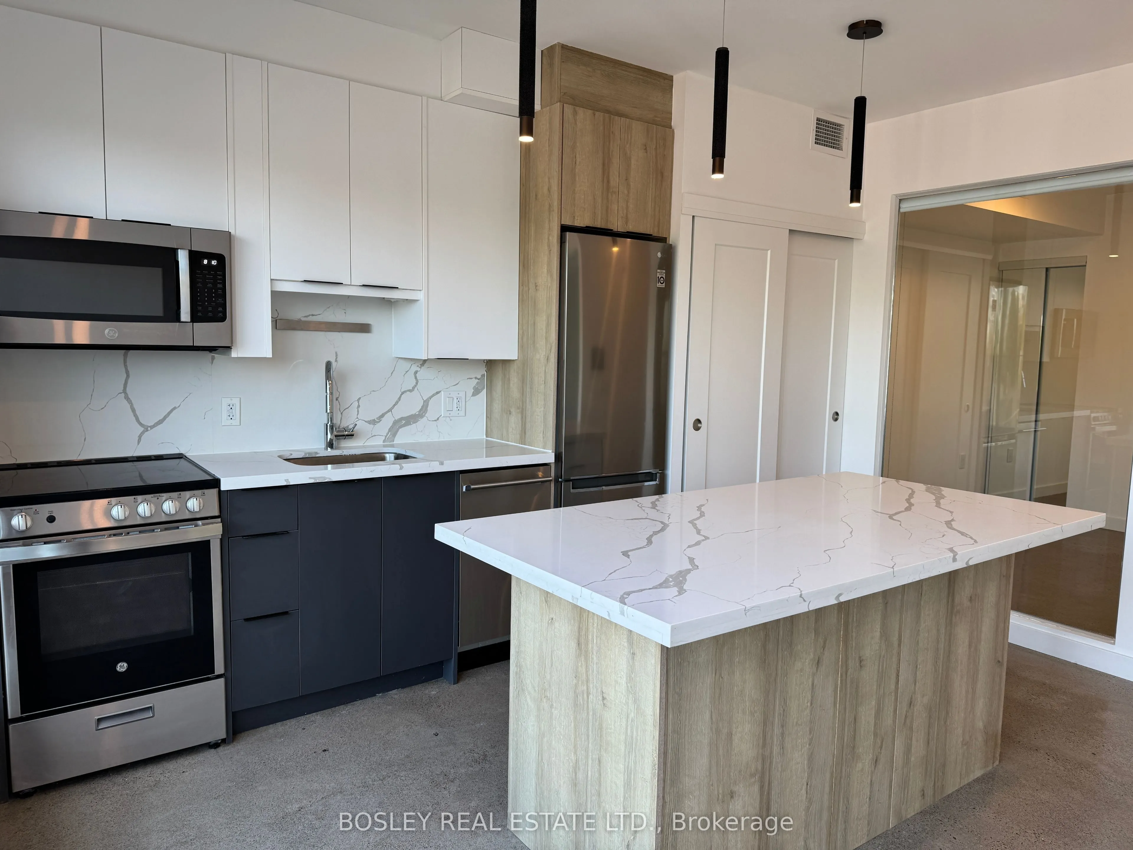 41 River Street, #54
