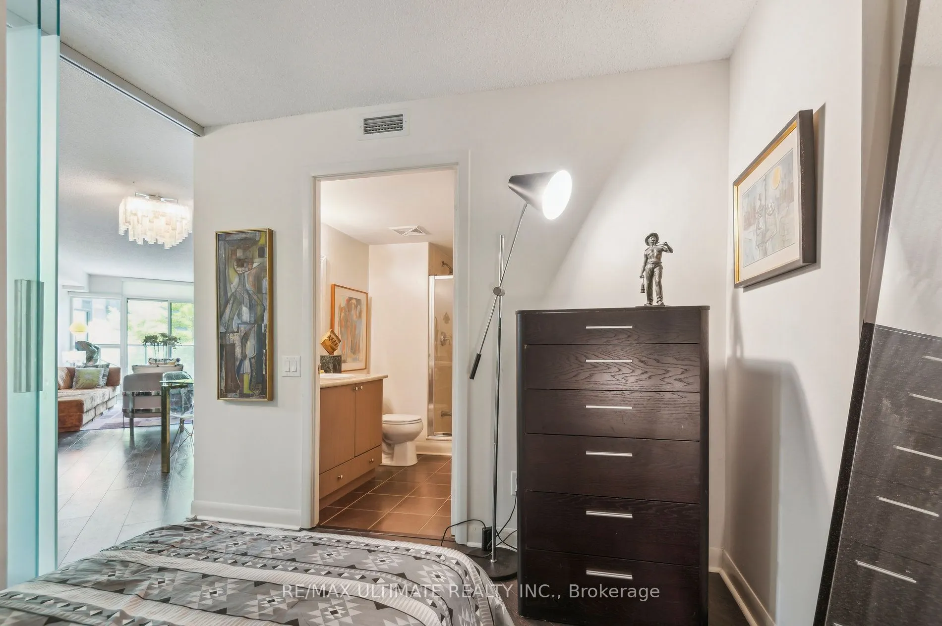 525 Wilson Avenue, #240