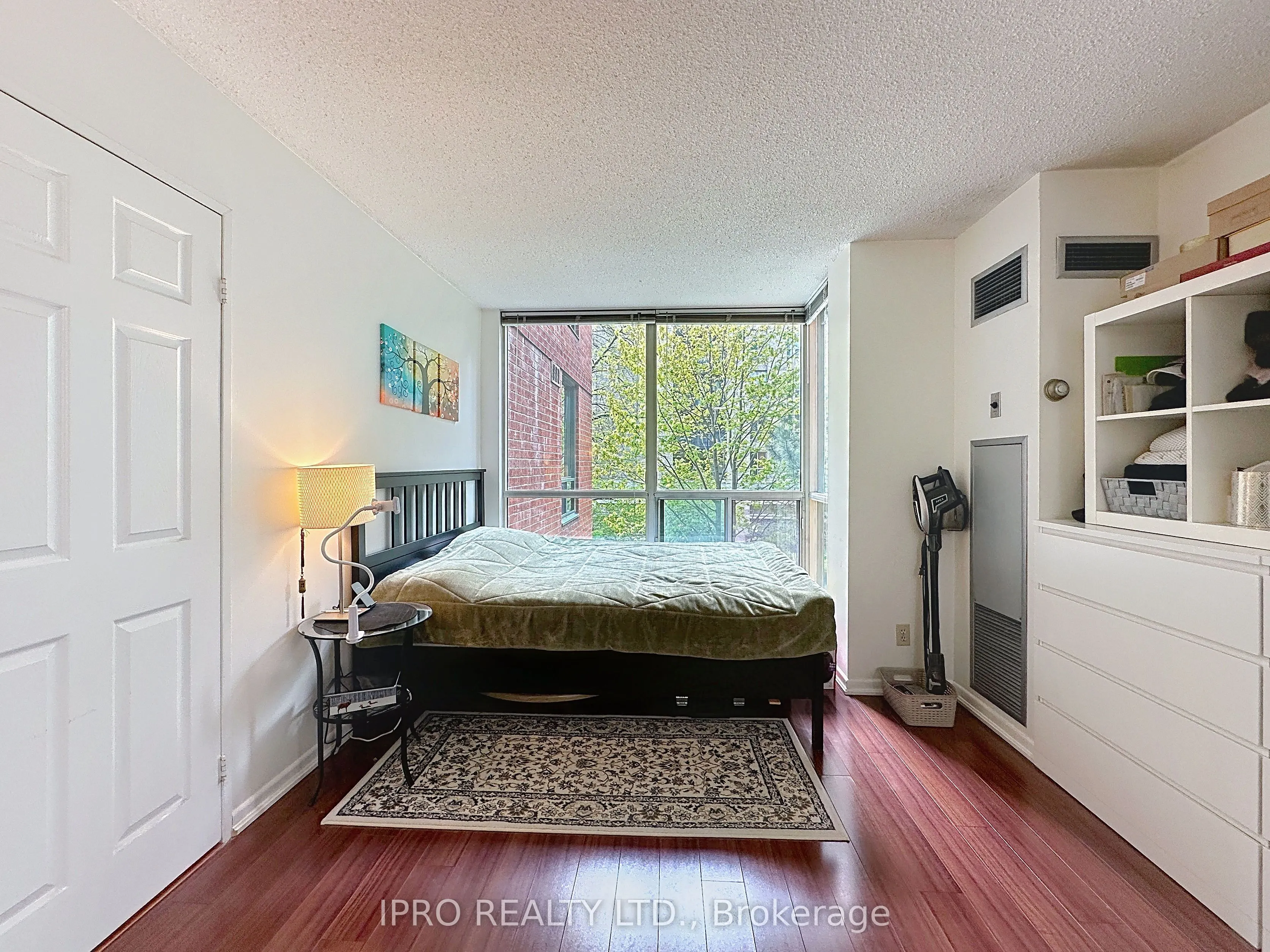 95 Prince Arthur Avenue, ##224