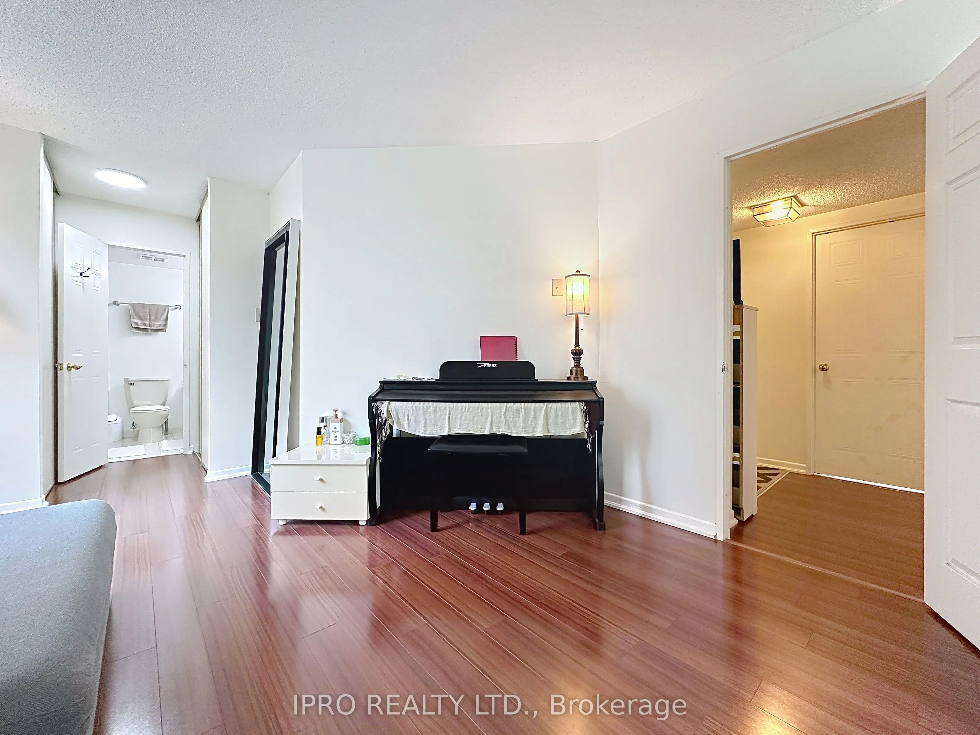 95 Prince Arthur Avenue, ##224