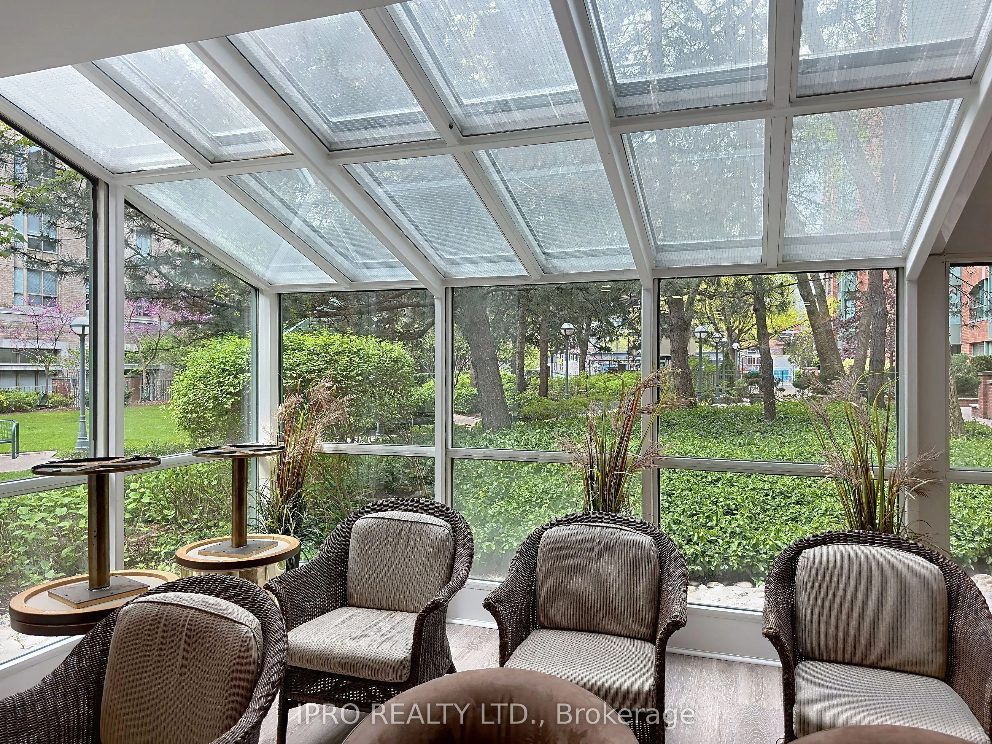 95 Prince Arthur Avenue, ##224