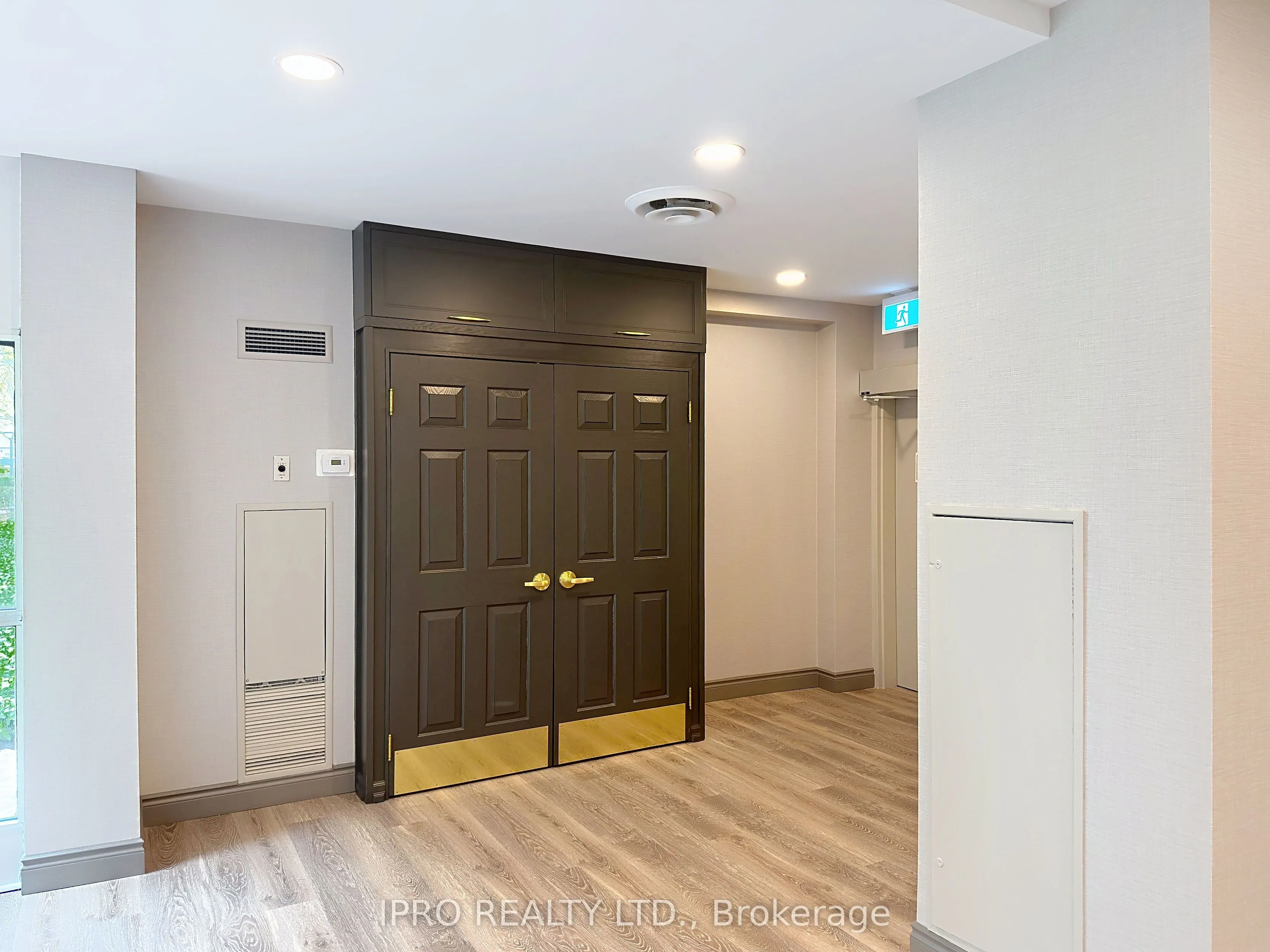 95 Prince Arthur Avenue, ##224