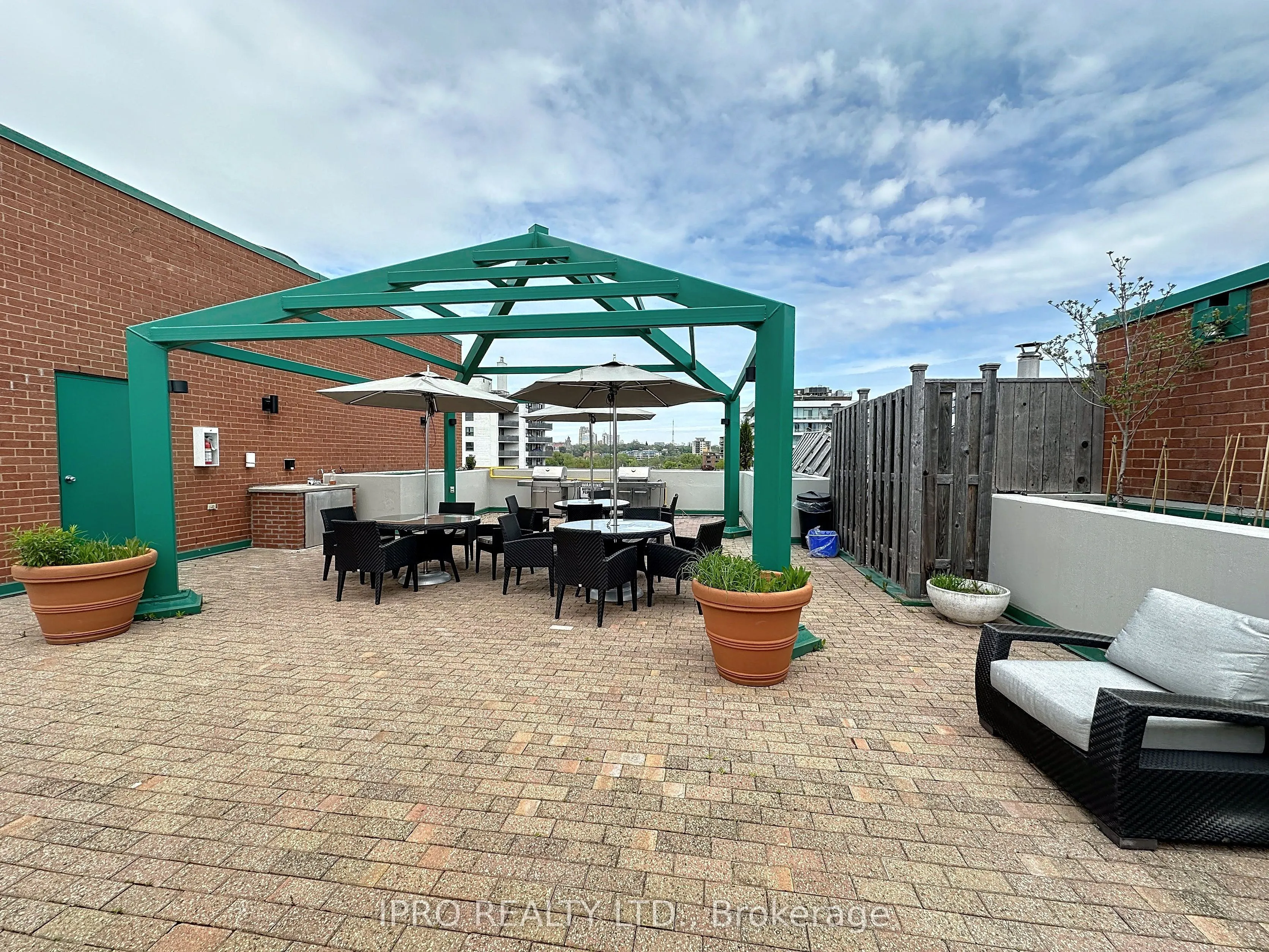 95 Prince Arthur Avenue, ##224