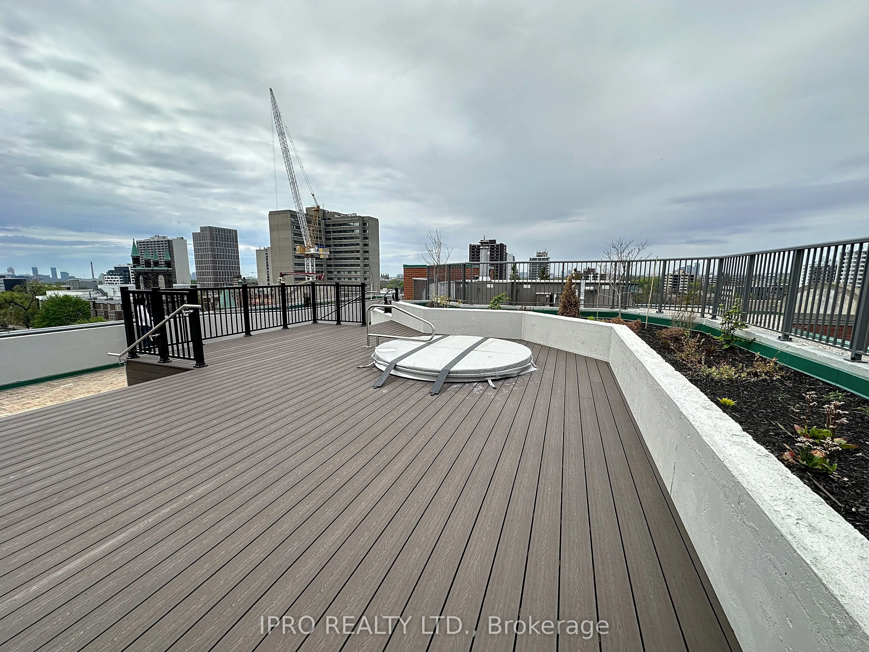 95 Prince Arthur Avenue, ##224