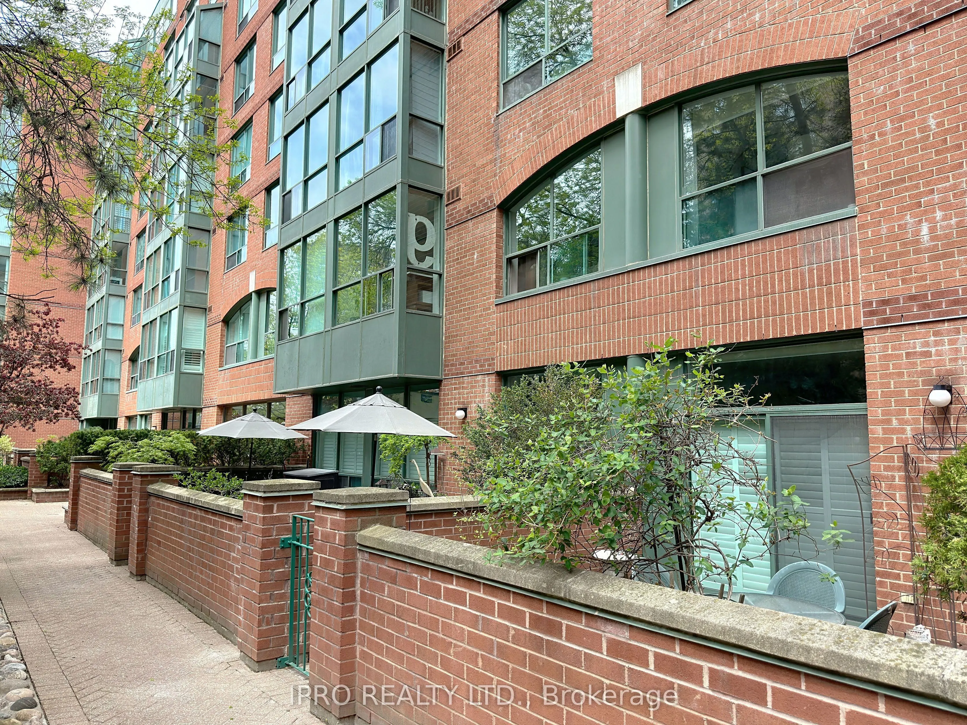95 Prince Arthur Avenue, ##224