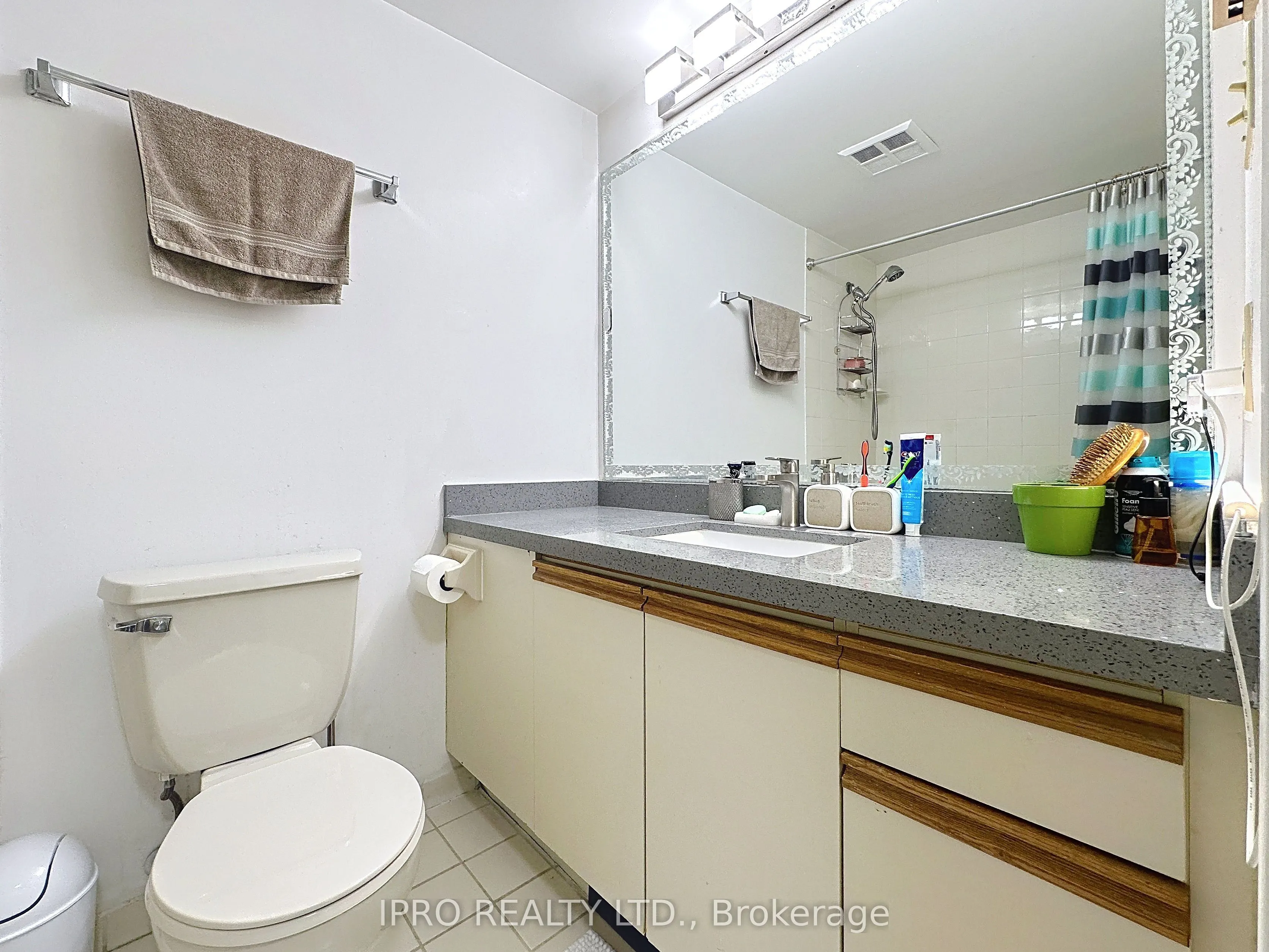 95 Prince Arthur Avenue, ##224