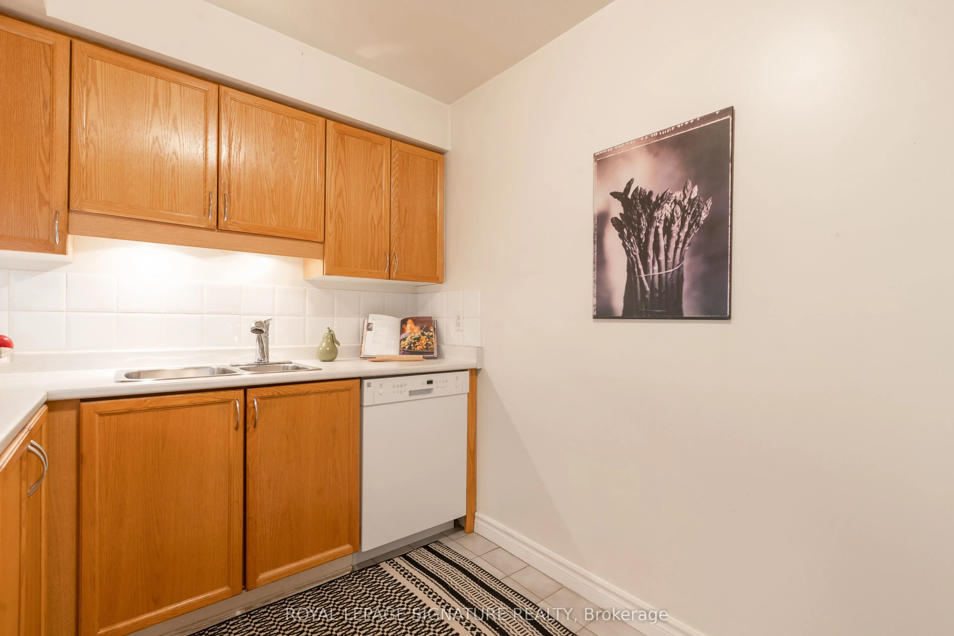 356 McRae Drive, #206