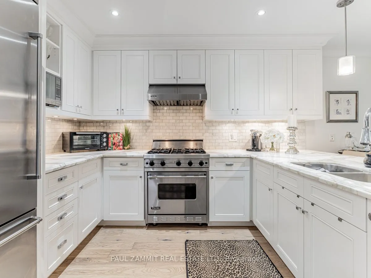 317 Lonsdale Road, #1B