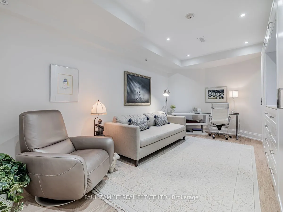 317 Lonsdale Road, #1B