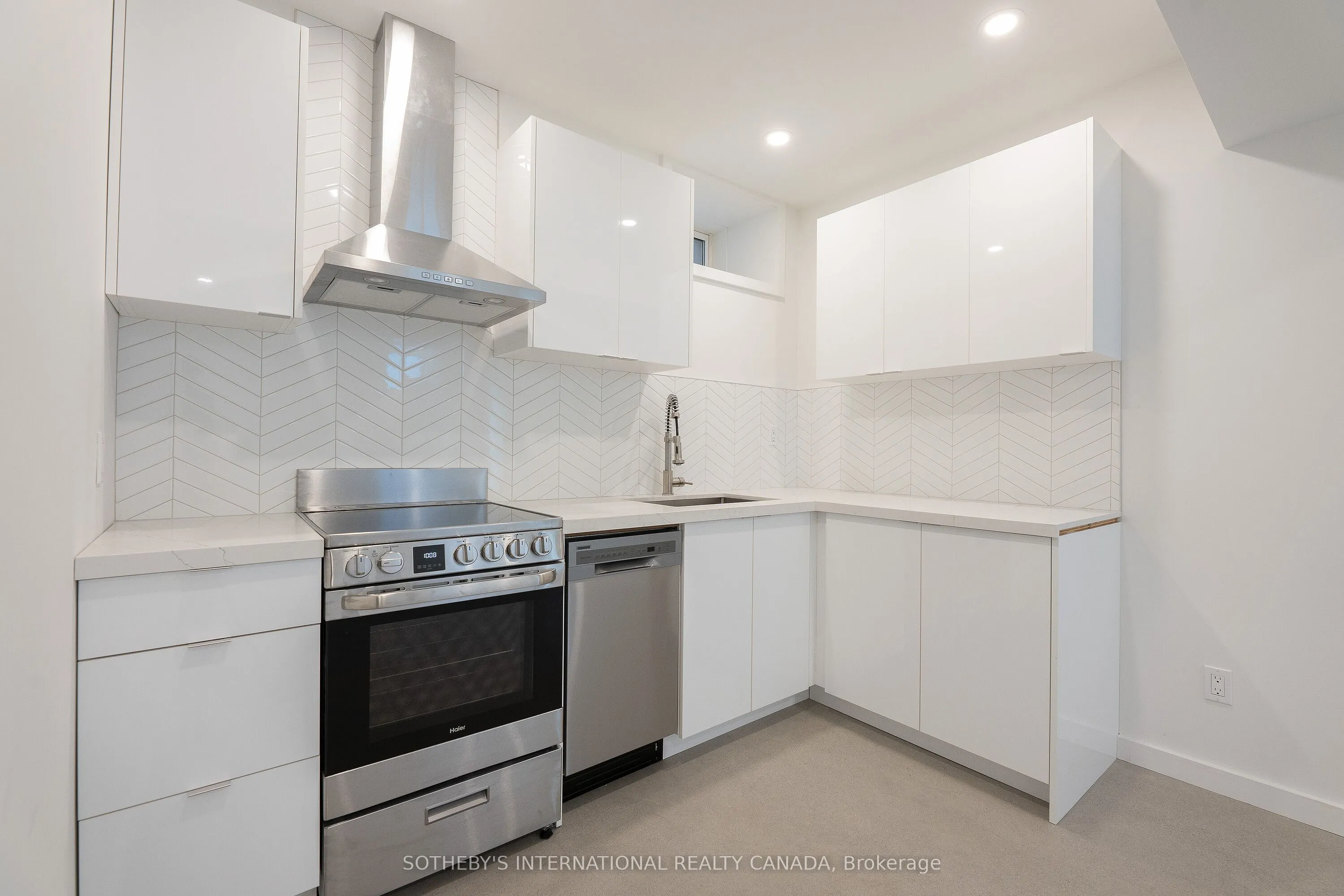 301 Euclid Avenue #Lower