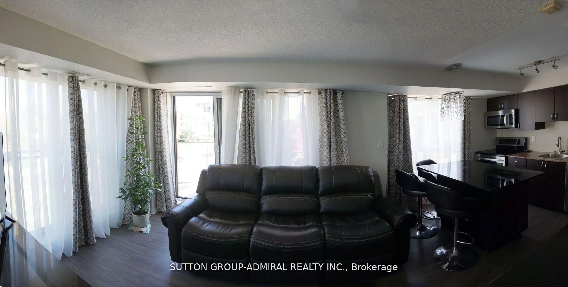 801 Sheppard Avenue, #302