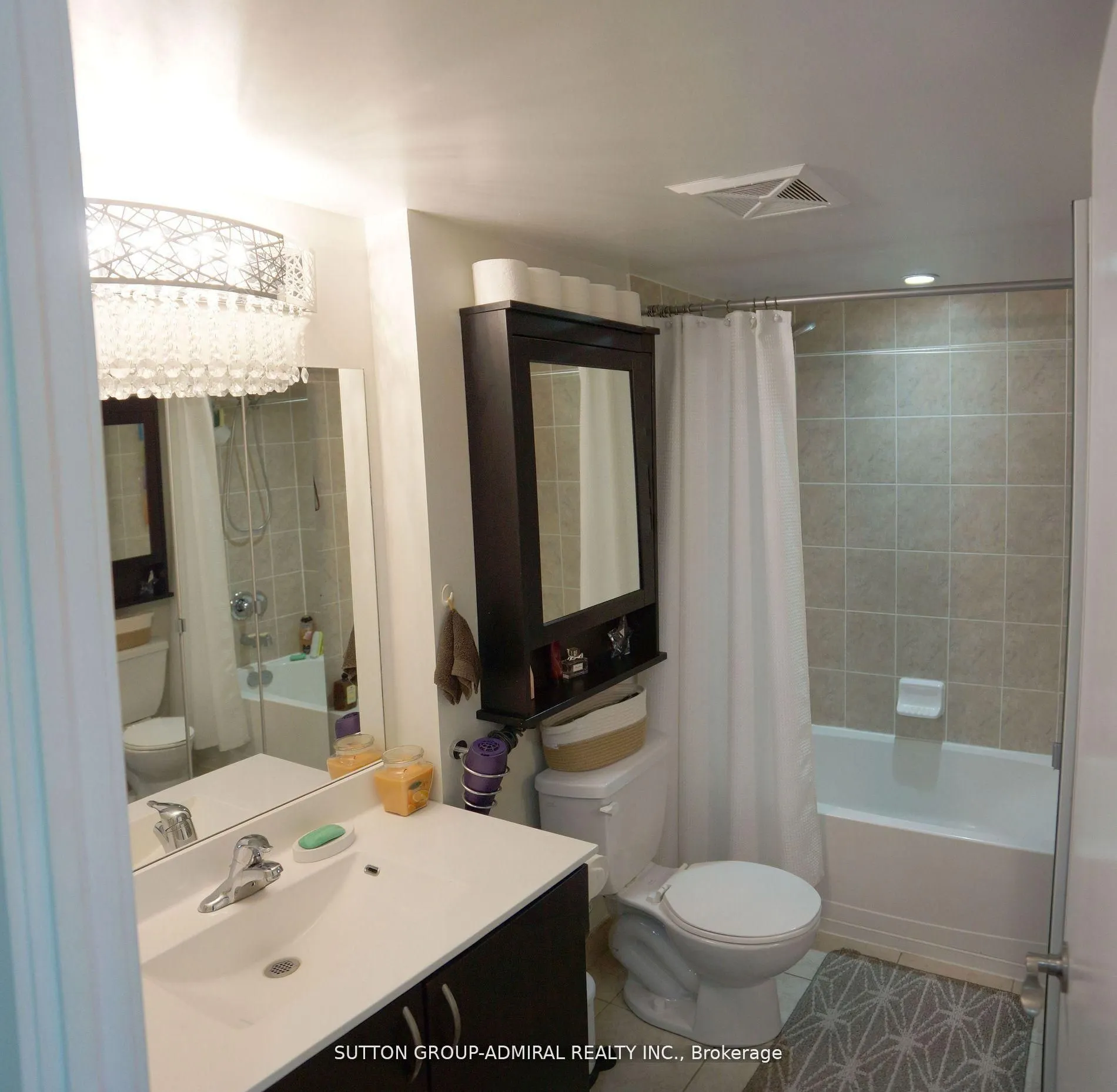 801 Sheppard Avenue, #302