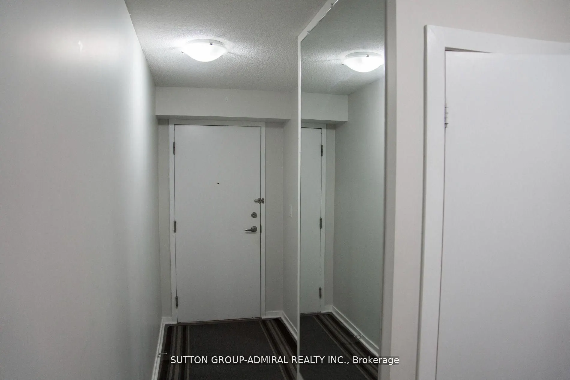 801 Sheppard Avenue, #302