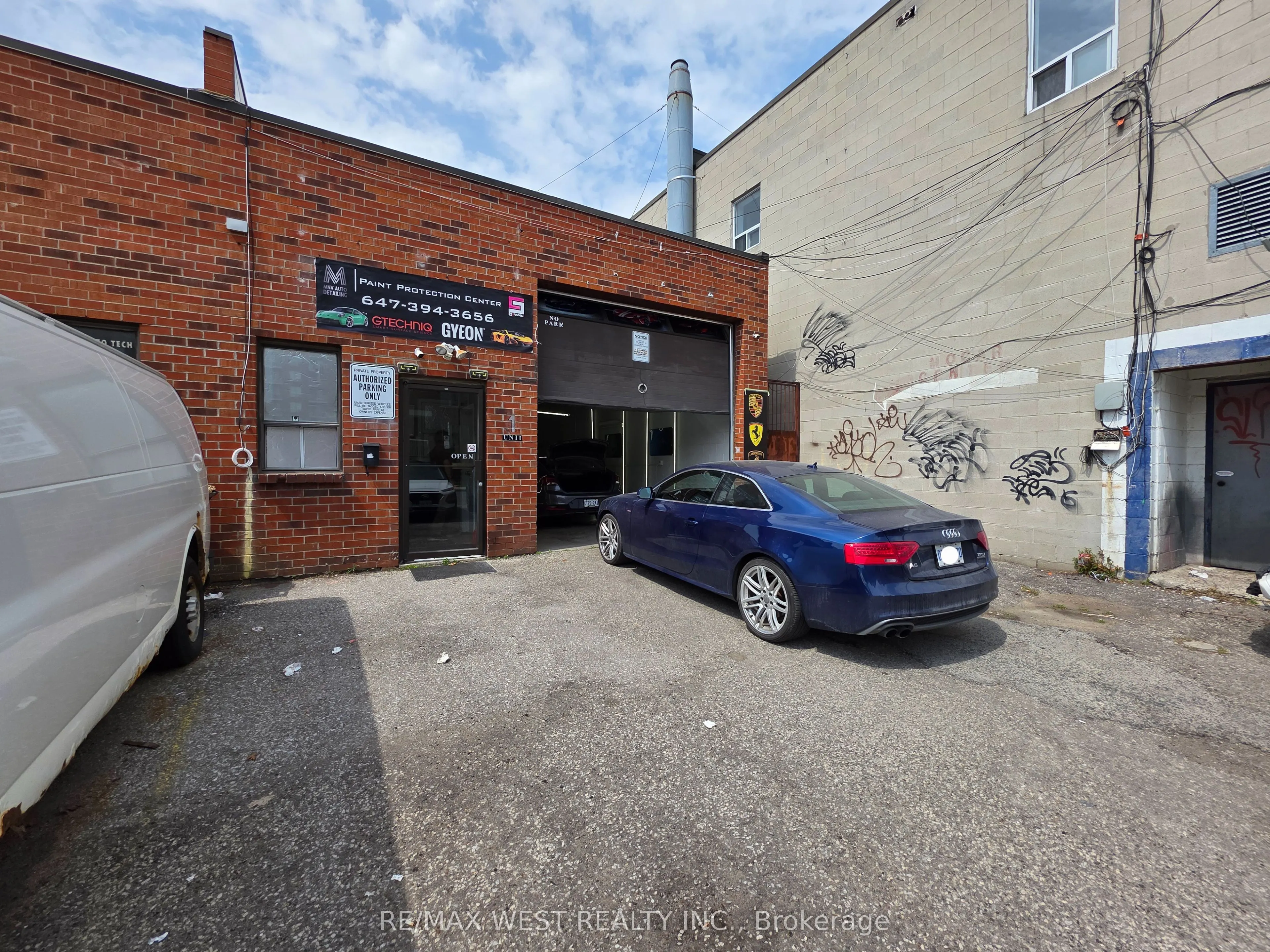 1405 Bloor Street W, #1