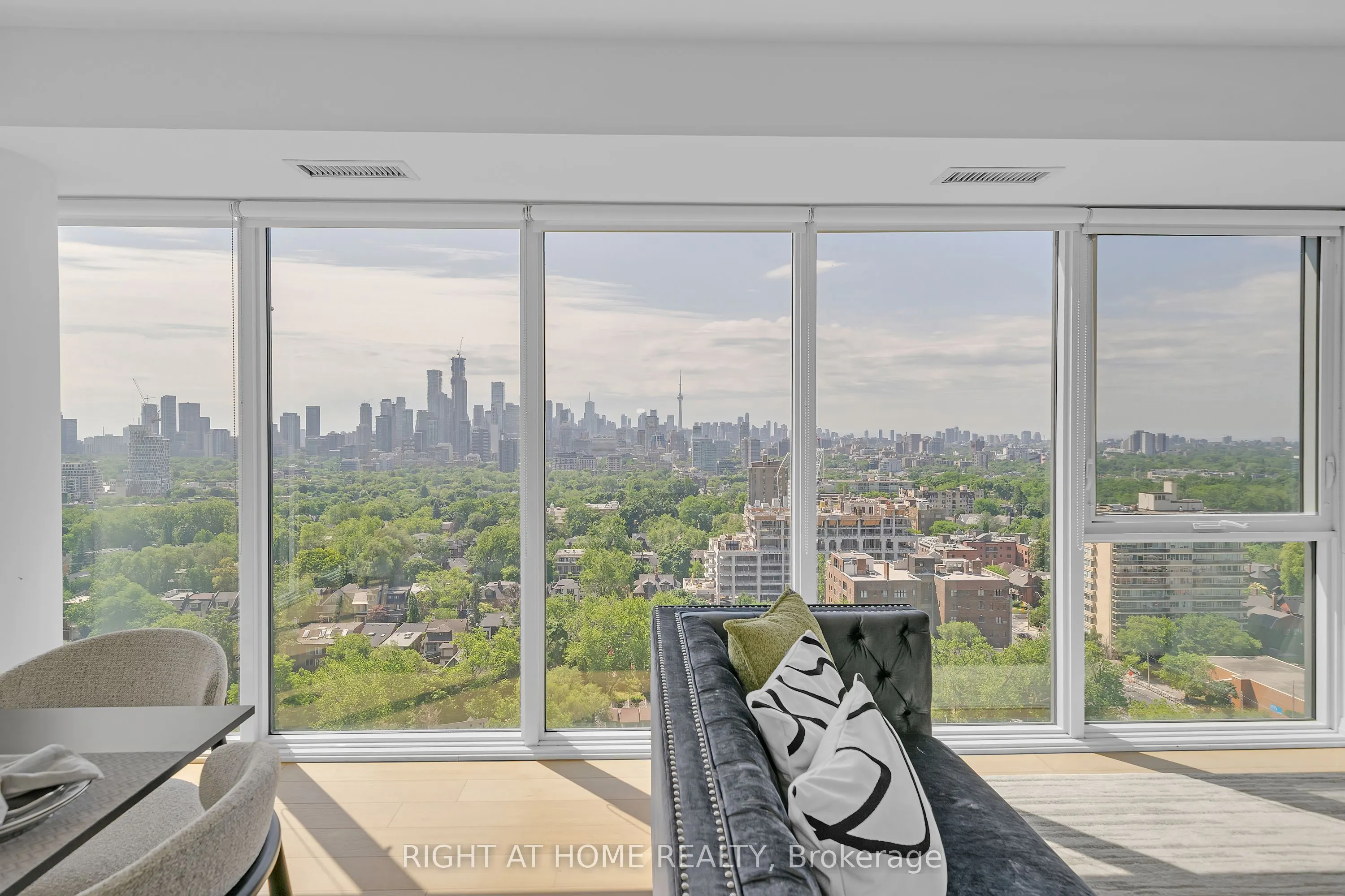 99 Foxbar Road, #2110