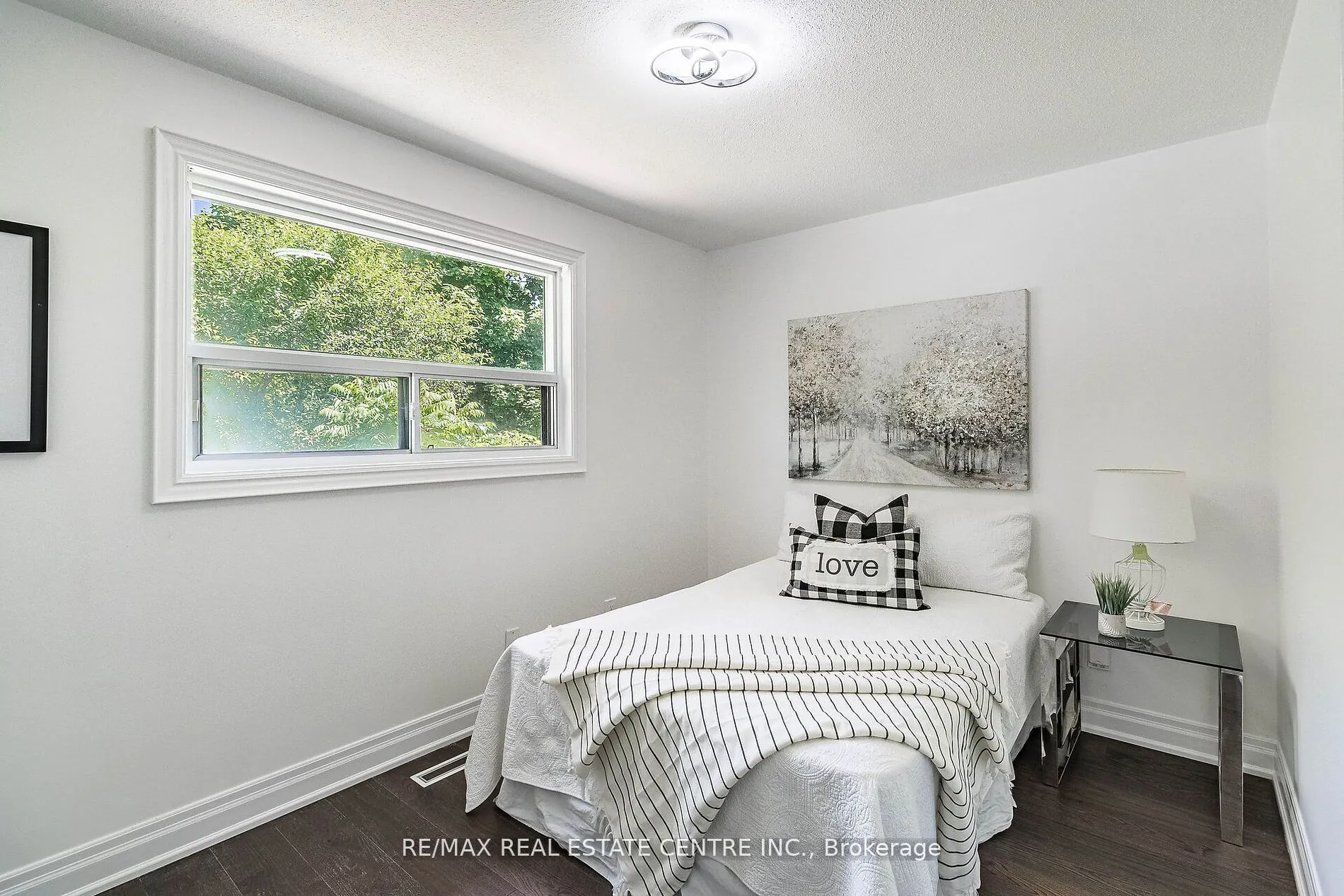 114 Sexton Crescent