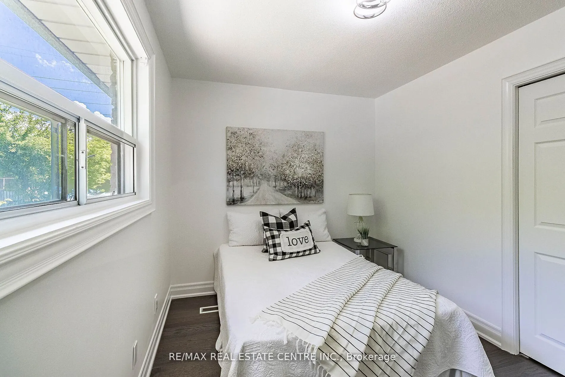 114 Sexton Crescent